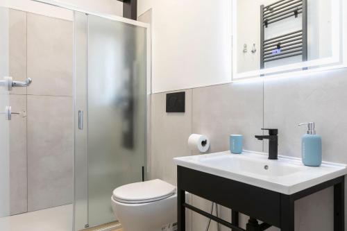 domina guest house luxory room