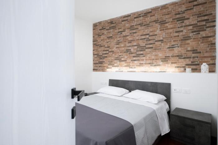napoli factory guest house