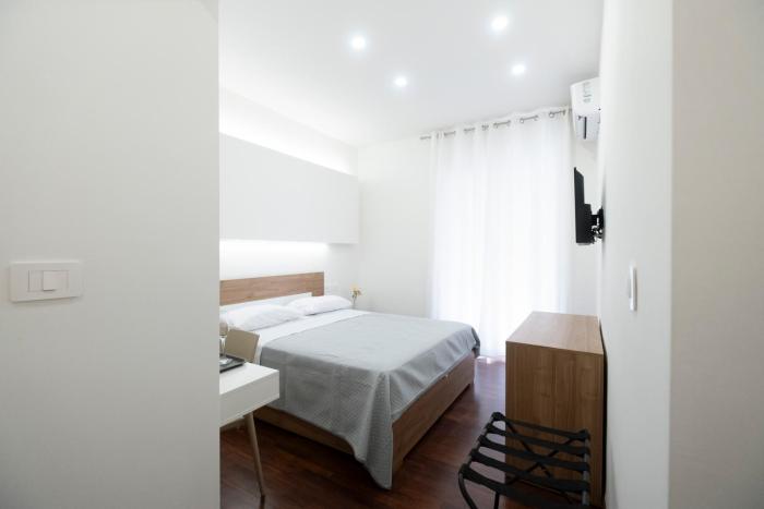 napoli factory guest house