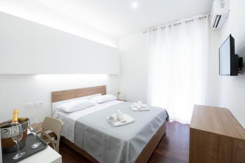 napoli factory guest house