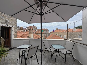 Beatrix Suites Budva Old Town,,3 star