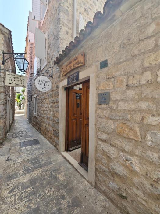 beatrix suites budva old town