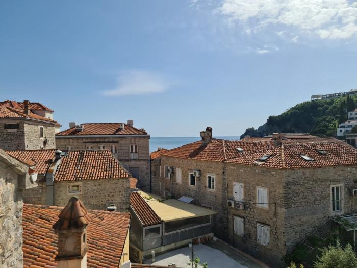 beatrix suites budva old town