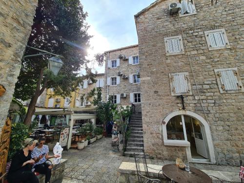beatrix suites budva old town