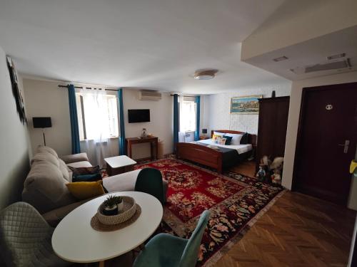 beatrix suites budva old town