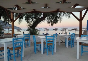 Tamaris Suites,,3 star