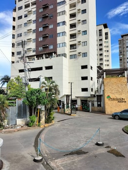the persimmon studios 1233