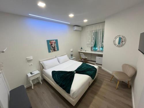 f rooms napoli via sementini