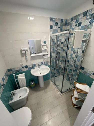 f rooms napoli via sementini