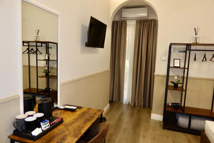 el roy garden rooms