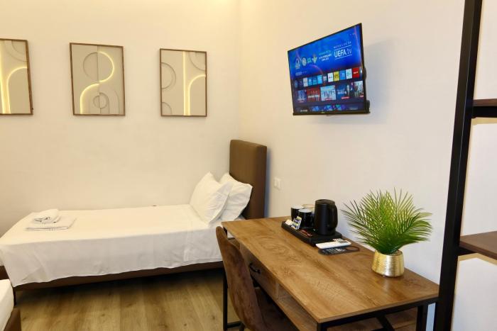 el roy garden rooms