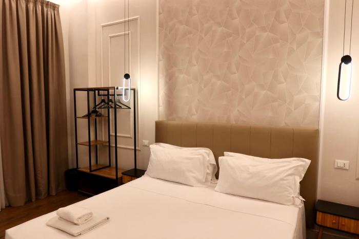 el roy garden rooms