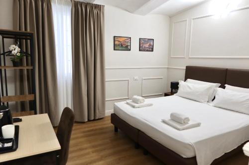 el roy garden rooms