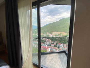 ladur resort hotel
