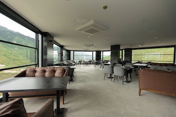 ladur resort hotel