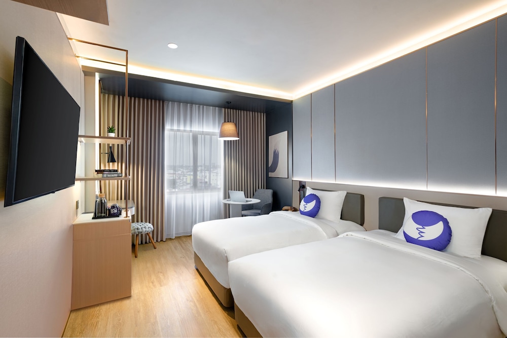 fox hotel nagoya batam