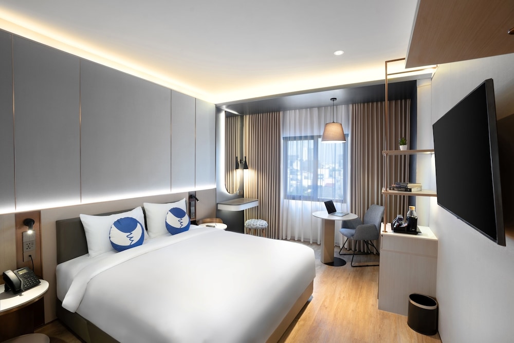 fox hotel nagoya batam