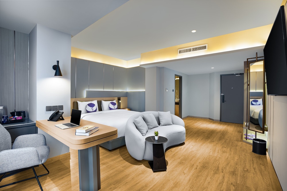fox hotel nagoya batam