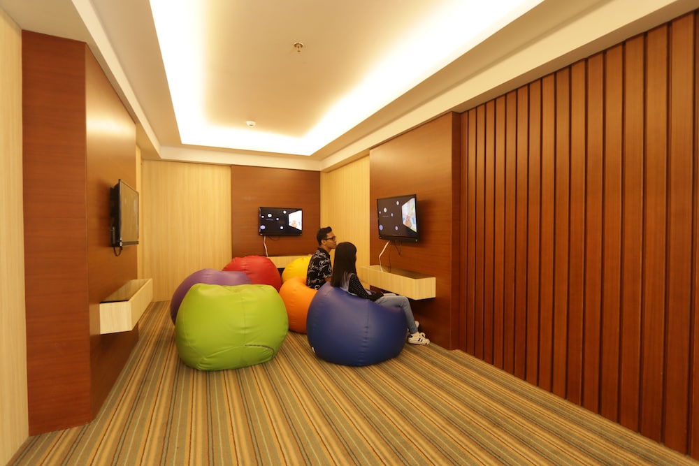 fox hotel nagoya batam