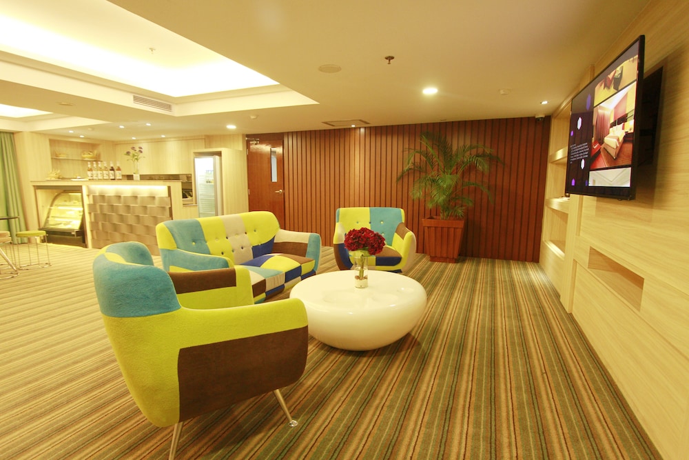 fox hotel nagoya batam