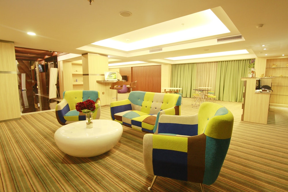 fox hotel nagoya batam