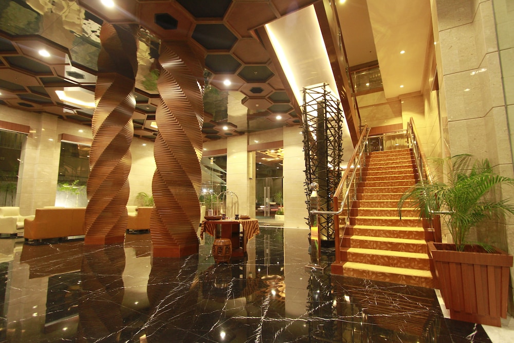 fox hotel nagoya batam