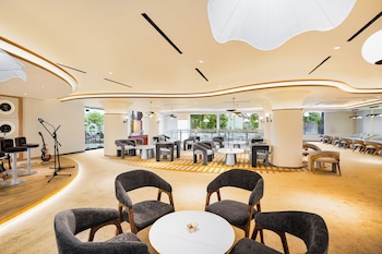 fox hotel nagoya batam