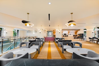 fox hotel nagoya batam