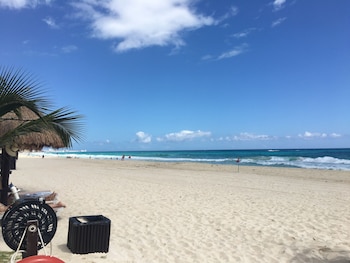 cancun plaza condo mexico