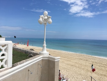 cancun plaza condo mexico