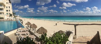 cancun plaza condo mexico