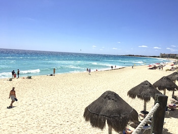 cancun plaza condo mexico