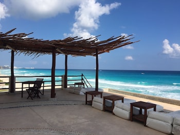 cancun plaza condo mexico