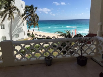 cancun plaza condo mexico