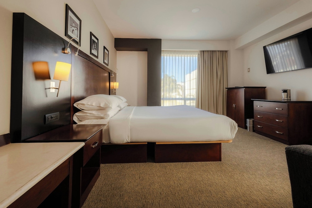 sheraton leon