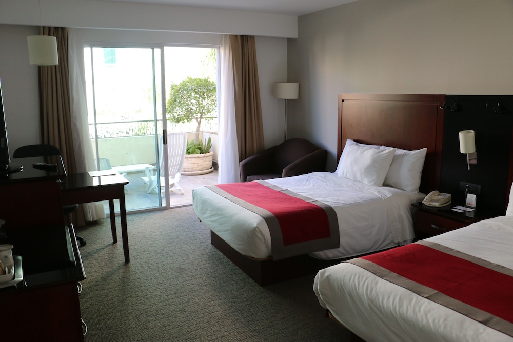 sheraton leon
