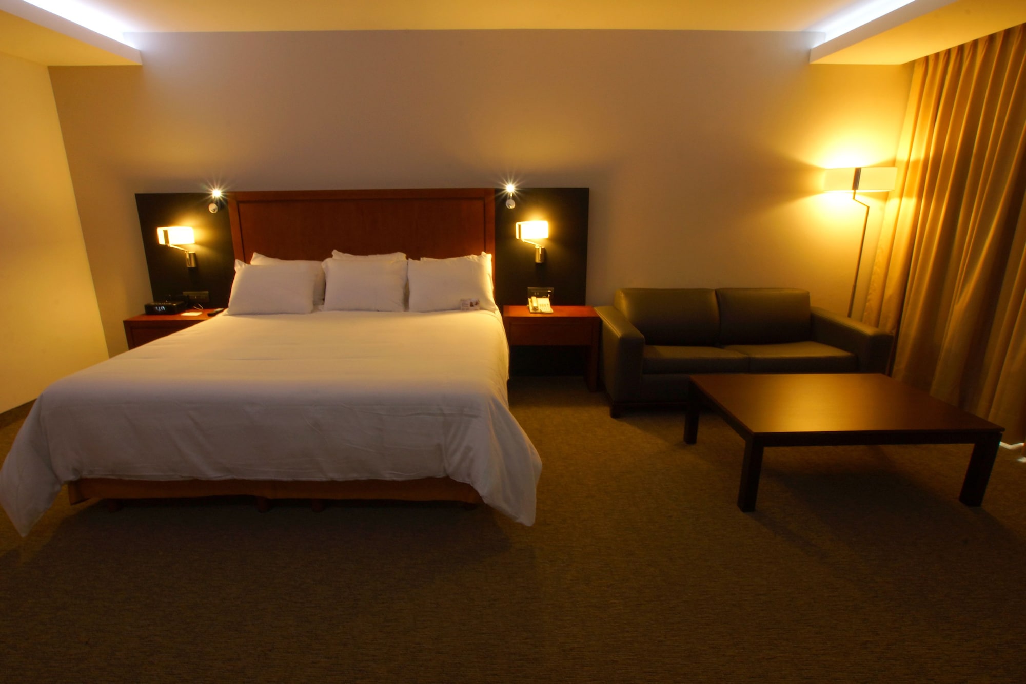 sheraton leon