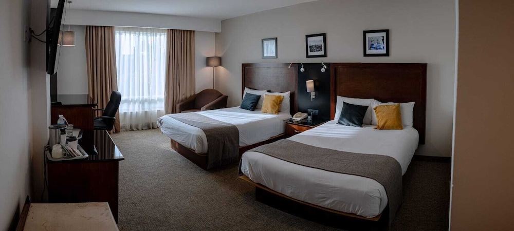 sheraton leon