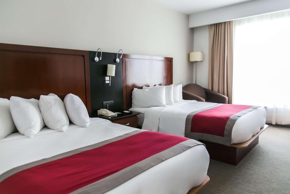 sheraton leon