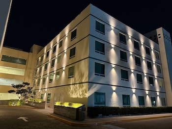 sheraton leon