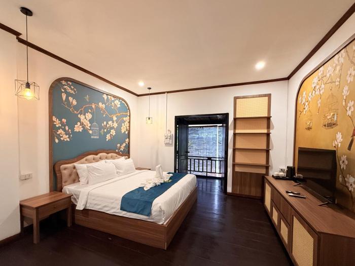 vangvieng night market resort