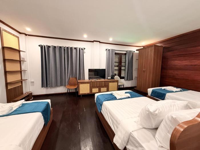 vangvieng night market resort
