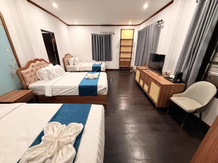 vangvieng night market resort