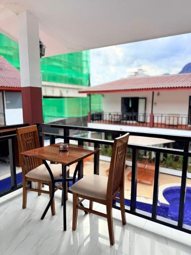 vangvieng night market resort