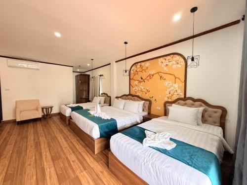vangvieng night market resort