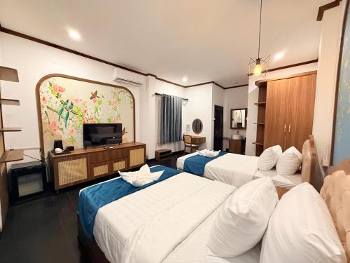 vangvieng night market resort