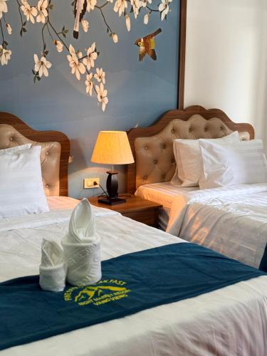 vangvieng night market resort