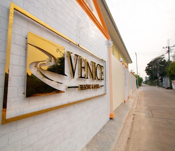 venice resort