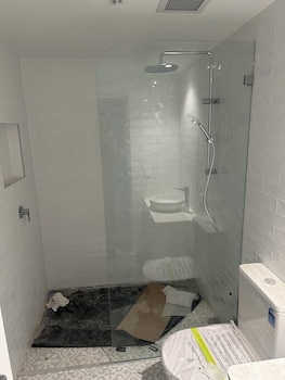 Camden Hotel,,3 star
