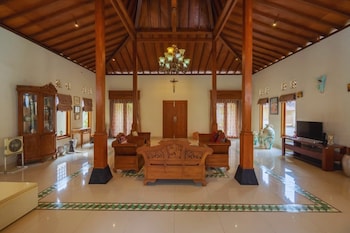 Griya Bayan Kraguman,,4 star